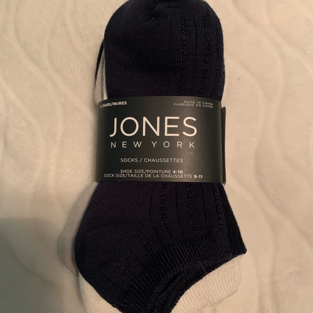 3 for $30 Jones Nee York 5 Ankle Socks Women’s Sz 4-10 - Picture 2 of 9